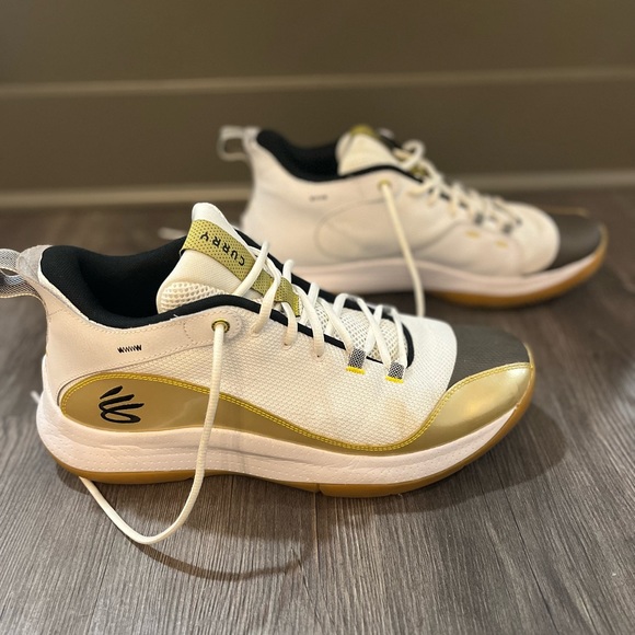 steph curry tennis shoes